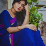 Dhanalakshmi Saminathan Instagram - மை கொஞ்சம் பொய் கொஞ்சம் கண்ணுக்குள் நீ கொண்டு வருவாய் காலத்தால் மூவாத உயர் தமிழ் சங்கத்தில்🌸🌙 Saree : @askcouturesaree Shot by : @tru_the_lens_with_monk . . . #instagood #picoftheday #sareelove #sareeseries #sareestyling #blue #ootd #sareecollection #sareecollaboration #monthend #fyp #featured #explorepage #explore #dhanasaminathan