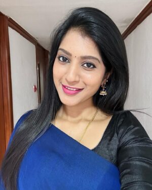 Dhanalakshmi Saminathan Instagram - 🖤

Saree : @meeshoapp 

.
.
.
#insta #instagood #instagram #sareegram #saree #foryou #selflove #selfie #news #newsanchor #kalaignarnews #explore #dhana #dhanasaminathan