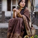 Dhanalakshmi Saminathan Instagram - 🌙 Saree : @tru_the_lens_with_monk Shot by : @tru_the_lens_with_monk . . . #instagood #picoftheday #ootd #ootdfashion #saree #sareelove #sareeseries #sareestyling #love #collaborationindia #cottonsarees #fyp #featured #dhanasaminathan