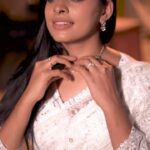 Dharshana Ashokan Instagram – Costume – @hafsaaddotcom ❤️
#kana #zeetamil #goldenmomentsawards2023
