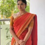 Dharshana Ashokan Instagram – Thank you so much @shansika1 ❤️ for these lovely half sarees 😇😇❤️