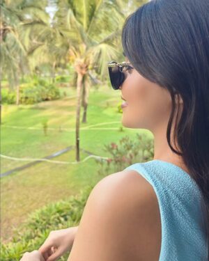 Dharshna Sripal Instagram - What a gorgeous day, folks! 🫶