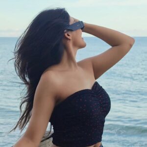 Dharshna Sripal Instagram - 🫶