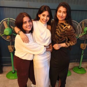 Dharshna Sripal Instagram - 🥂🫶