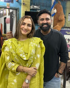 Dhrriti Saharan Reddy Instagram - My get togethers are always spending time with our little ones at Ashram ❤️🫶

Celebrated the success of I Miss You Song by @dhrritisaharan @soultunesbydhrriti with the kiddos of @khushiyaanbalniwas & @mangalabenbalikaniwas 

Was so so happy to meet my dance teacher Neeti Maam who actually helped me to overcome my stage fear when I was a kiddo !! Thank you Neeti teacher for all your Love ❤️✨