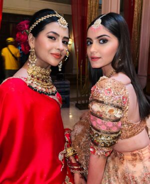 Dhwani Gori Instagram - The Serena to my Blair.🫶🏻

Makeup: @rohitsingh1176 
Costume: @praanavsrathod & @singhpooja03350 

#mainhoonaparajita #chhavi #disha #explore #explorepage #foryou #foryoupage