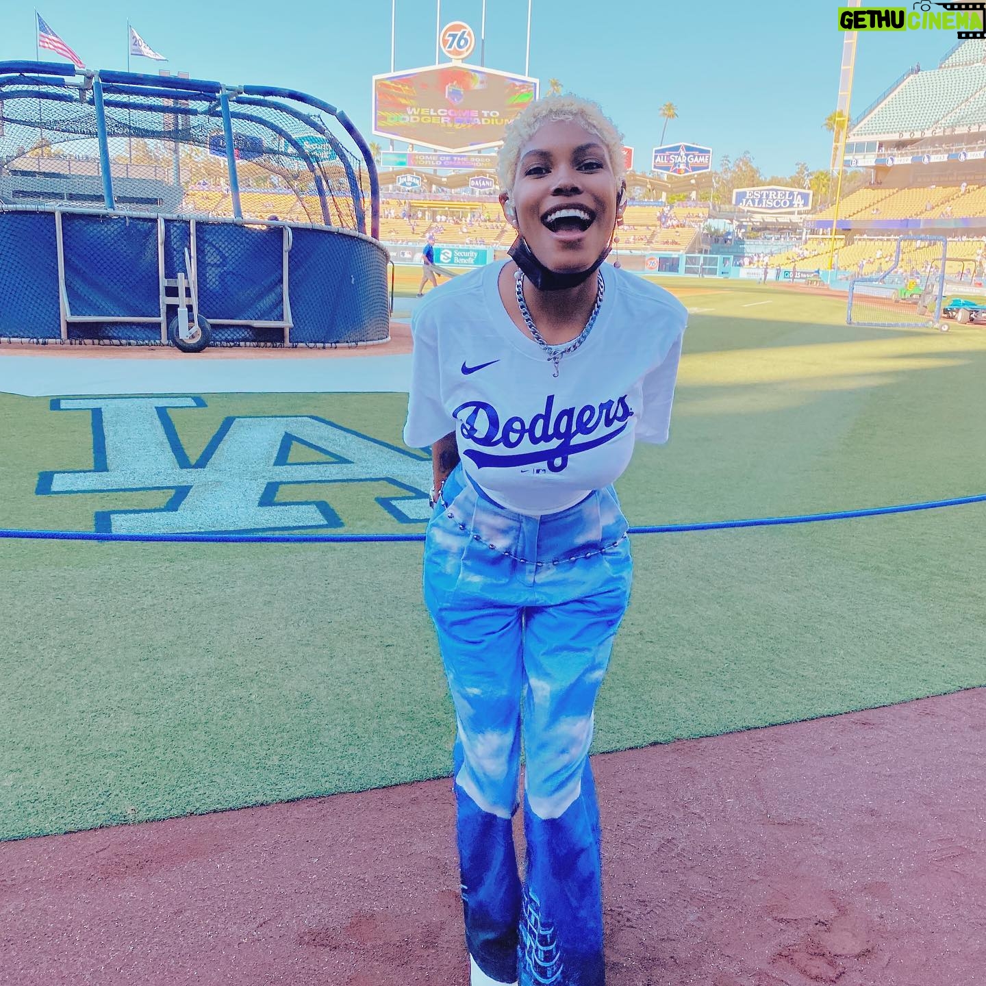 Diamond White Instagram - • TELL ME IM YOUR NATIONAL ANTHEEEEMMMM!!!!! THANK YOU @dodgers •