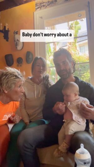 Diana Nyad Instagram - Music good for the soul, starting with babies!
#musicfriday #nyad