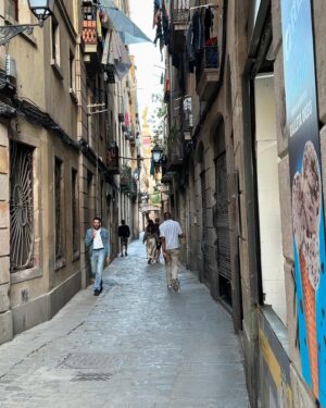 Diana Nyad Instagram - Greetings from Barcelona. Beautiful parks & gardens, pedestrians largely away from cars, little honking, much good naturedness on the streets….the Mediterranean fresh breeze in delicious play. A sexy vibe, as in evoking The Talented Mr Ripley. My buddy Candace and I covering all the hoods, along with muchas tapas!! 
#nyad #barcelona