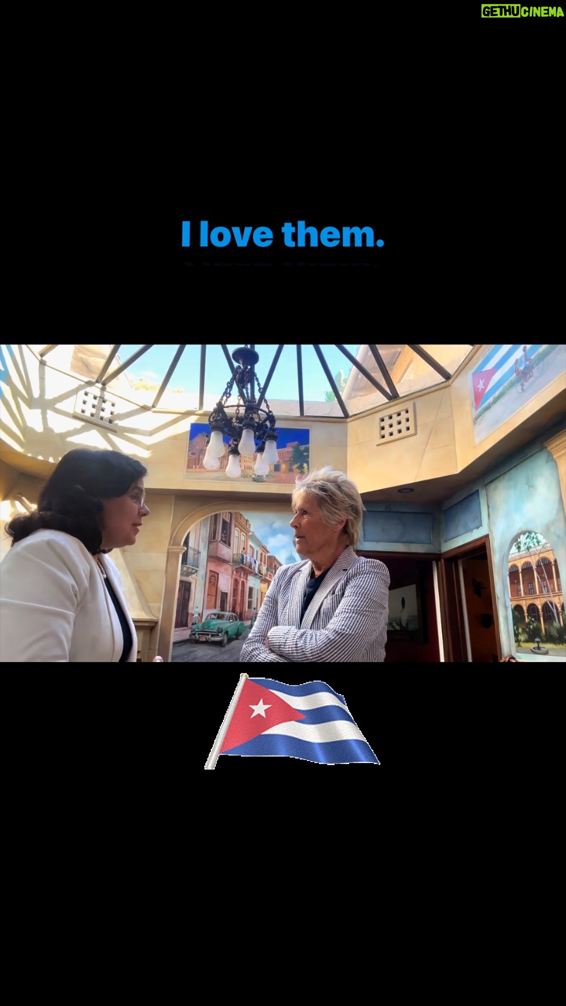 Diana Nyad - 2.4K Likes - A very special guest for #musicfriday!
#cuba #losvanvan #nyad