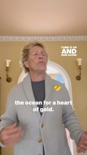 Diana Nyad Instagram - We start to feel the freedom of the weekend on Fridays. Sing along with me.
•
#nyad #neilyoung #singalong