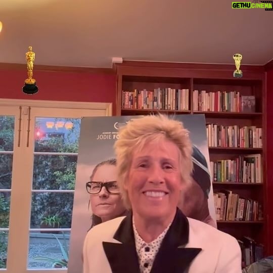 Diana Nyad - 6.2K Likes - Music Friday today in honor of…..drum roll…the Oscars! #musicfriday #nyad #diananyad #bonniestoll #oscars #annettebening #jodiefoster