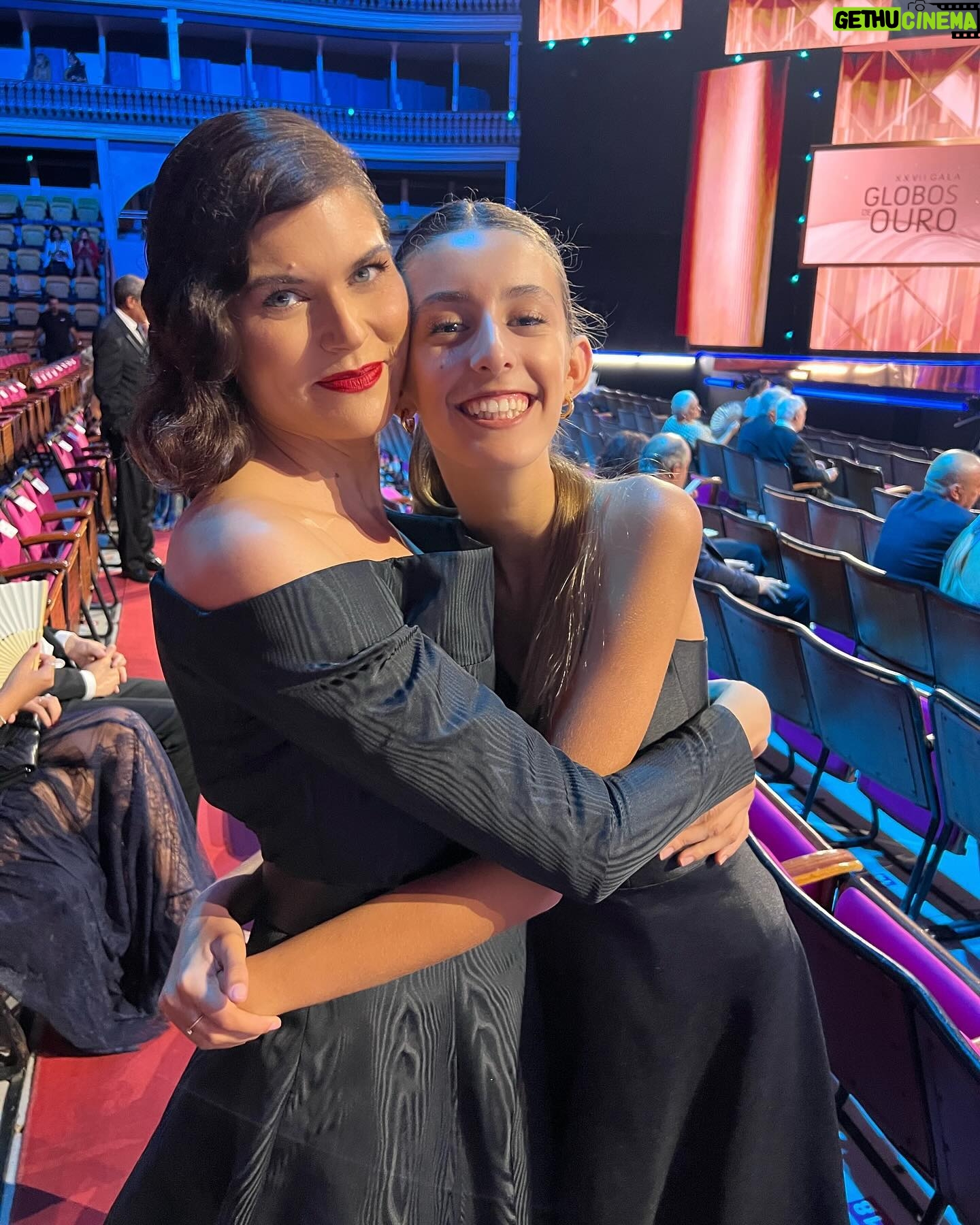 Diana Pereira - 1.3K Likes - #HappyBirthday to my baby #Mel love you 🥰 so much . E parabéns a estas duas malandras que juntas se entendem tão bem … parabéns comadre @soniabalaco aguenta que ela já está quase do teu tamanho 😂