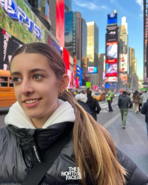 Diana Pereira Instagram - Companheiros de toda a vida … colados a mim para todo o lado 🥰🥰🥰🥰🥰😜😜😜😜 @themissmel12 @noahthekid8 #Sunnyday #NY #newyorkcity