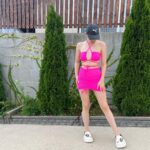 Diana Ankudinova Instagram - Она считала не эстетичным смотреть в камеру: Показать новый купальник в разных локациях ✅ 🤭