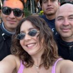 Diana Bovio Instagram - Que risa, que viaje, que emoción, que rico, que bonito, qué mas, que le pon gan mú sica pa que baaaile hasta abajo la bb. Quiero más de este equipo. Los amo 💗🫰🫶✨