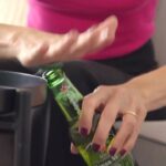 Diana Gómez Instagram - Así celebro yo los buenos momentos. ¿Y vosotrxs? 💚 @heineken_es #He150ken #150Años #PiensaEnVerde #ConsumoResponsable #publi