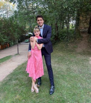 Diana Gómez Instagram - Gràcies Carles i Maria per aquesta tarda tan preciosa 💘🌾