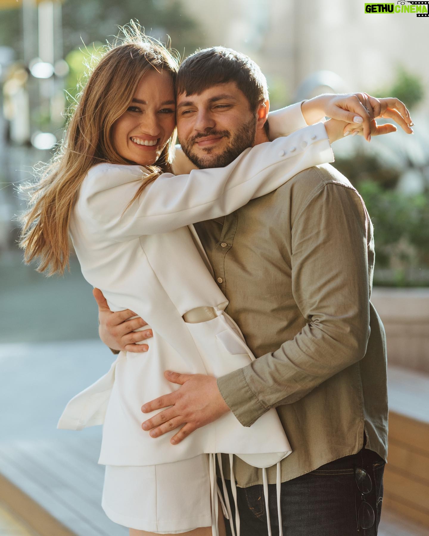 Diana Gloster - 7.4K Likes - «Можна вас сфотографувати?» сказала гарна, тендітна дівчина, що проходила повз😳 і ось результат від @alya.ivanchenko 🥹❤️
Дякую, що наважилась підійти, прям хочу ще))))) ти дуже талановита ✨