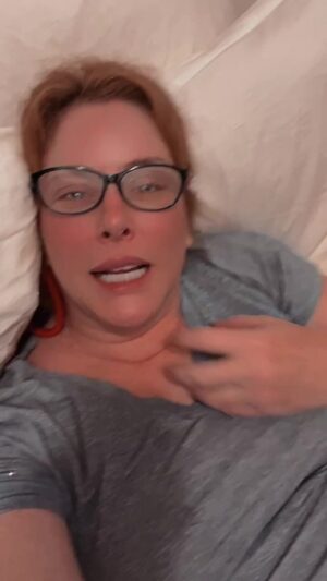 Diane Neal Instagram - I’m in the closet!!! Mom and I are full #TrappedInTheCloset