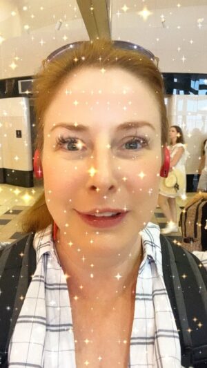 Diane Neal Instagram - #airport # woes! #standupnewyorker #linkinbio #linktreeinbio