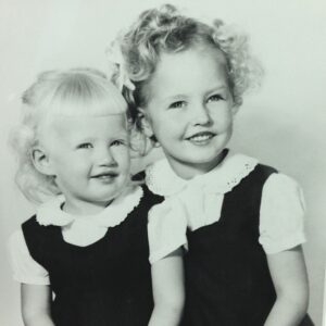 Diane Sawyer Instagram - Happy Siblings Day from the Sawyer sisters