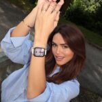 Diane Leyre Instagram - Connectée. Adaptable. Élégante. Sportive. Je vous présente ma nouvelle montre connectée en cuir HUAWEI WATCH FIT 3 @huaweimobilefr #HUAWEIWATCHFIT3 #FashionSquared *collaboration commerciale