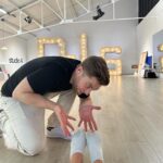 Diane Leyre Instagram - Alors, heureux de notre duo avec @yannalrick pour cette nouvelle saison de @dals_tf1 ?? la dernière photo c’est l’état de mes chaussettes après 1 journée de répétitions (oui, c’est pas les mêmes !!!!) 😂💃