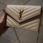 Diane Leyre Instagram - UN SAC YSL CASSANDRE BEIGE À GAGNER 🔥🔥🔥🔥 Je suis comme une dingue!!!! Le dépôt vente de luxe @fifthavenueluxe et moi-même vous permettent de gagner un sac @ysl 😍 Pour tenter de gagner : - suivre le compte @fifthavenueluxe et moi - taguer 2 ami(e)s 👜👜👜👜👜👜👜👜 *collaboration commerciale