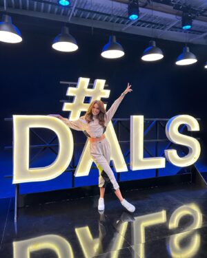 Diane Leyre Instagram - répétitions du jour terminées 💃
hâte de pouvoir vous dévoiler mon danseur et ma danse!!!!
à vos pronostics !!!! 

@dals_tf1 
@tf1 
@tf1plus