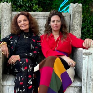 Diane van Fürstenberg Instagram - Sitting in the garden @guggenheim_venice with @sarabattaglia at magnificient  Jean Cocteau exhibit @guggenheim_venice