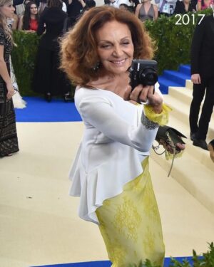 Diane van Fürstenberg Instagram - Twas the night before the Met Gala.
Swipe for looks from the past as we get ready for the first Monday in May ✨ #DVF