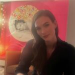 Diane van Fürstenberg Instagram - Last night, a cosy dinner with @karliekloss … I met Karlie when she was a very young girl… she walked my show… I believe her first NY show.. Over the years we became friends… I watched her grow, become a supermodel, get interested in coding and lead as a role model for women in tech, get married, have babies, continue to grow always wanting to be better ❤️🙏❤️