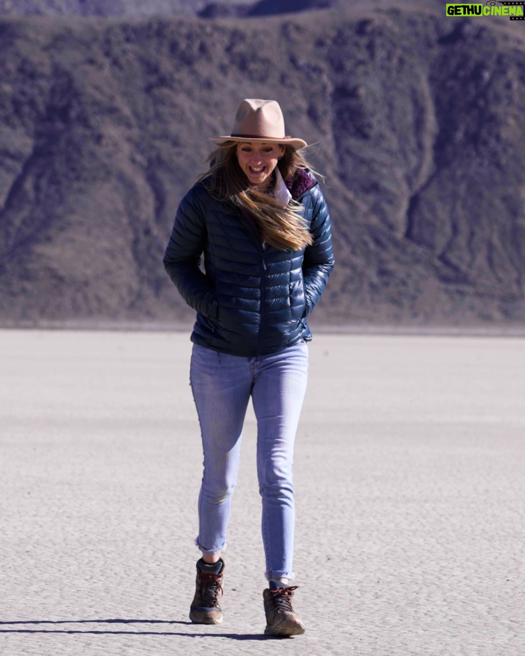 Dianna Cowern Instagram - Did you know the Badwater Basin in Death Valley is the lowest point in the contiguous U.S. at 282 ft. below sea level? And it is only roughly 80-85 miles from the highest point, Mount Whitney. This is a little throwback to when Dianna went to Death Valley to explore the mysterious moving rocks at the Racetrack Playa. #PhysicsGirl #geology #deathvalley #theracetrackplaya #badwaterbasin #SailingStones #mystery #geologymystery