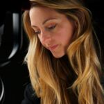 Dianna Cowern Instagram - Throwback photos from Fall of 2019. Dianna reached out to her friend Darren from GizmoSlip to ask if we could use his high speed camera to help film a few scientific demonstrations. We spent 2 days capturing the Leidenfrost effect, a ballistic ping pong ball vacuum cannon, and the incredible strength of cavitation all at 18,000 frames per second. Full video on the ping pong cannon, and the Leidenfrost effect - youtube.com/watch?v=rk-6wHimbUs&t=1s&ab_channel=PhysicsGirl Full video on cavitation - https://www.youtube.com/watch?v=jbgvQNhFDTo&t=61s&ab_channel=PhysicsGirl #physicsgirl #phantom #phantomcamera #behindthescenes #science #youtuberlife