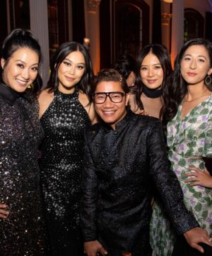 Dianne Doan Instagram - One more for the gram✨This weekend we gathered to celebrate @goldhouseco first ever Gold Gala recognizing the A100 honorees and visionaries. Thank you for bringing us all together. It was a delight to be surrounded by friends, icons and heroes✨

ÁO DÀI: @thainguyenatelier 
HMU: @tamielsombati