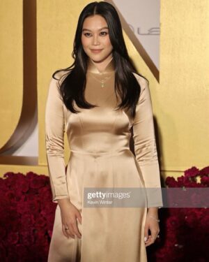 Dianne Doan Instagram - I am thrilled to be able to pay tribute to my beautiful culture. I brought it all the way back to the original Áo Dài design from before 1975. A time where I feel women and their bodies were embraced and celebrated. My momma taught me all about the high collar, the cinched waist and fitted bust. Thank you @thainguyenatelier for recreating a piece of history. I am honored to wear one of your designs. 🙏🏼

And thank you @character.media for an Unforgettable evening surrounded by a community that I’m so proud to be a part of. #unforgettablegala 

And a final thank you to @tamielsombati for always coming through with these looks🙏🏼❤️