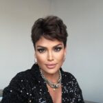 Didem Taslan Instagram – Huzurlu akşamlar🌺🧿🎉😇🥰❤️ #iyiakşamlar #goodevening #didemtaslan #actress #model #wednesday #june #photooftheday #instagood #explore #smile #colorful #lifestyle #moment #amazing #time #atthemoment #summer #istanbul #turkey
