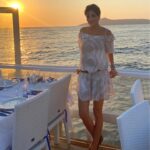 Didem Taslan Instagram – Günden kalan💕🧿🌺 #iyiakşamlar #goodevening #didemtaslan #actress #model #hello #everybody #smile #photooftheday #lucky #keşfet #sometimes #colorful #amazing #instagood #lifestyle #perfecymoment #explore #summer #holiday #june #bodrum #turkey