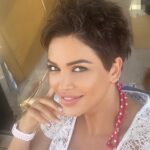 Didem Taslan Instagram – Sevdiklerinizle sağlıklı, mutlu,nice güzel bayramlar diliyorum🎉🌺🎉🧿🎊🌈🌟 #didemtaslan #goodafternoon #actress #model #holiday #happyaid #photooftheday #lucky #smile #july #lifestyle #summer #perfect #amazing #keşfet #instadaily #goodvibes #colorful #hopeful #explore #lifestyle #timeless #iyibayramlar #happy