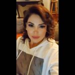 Didem Taslan Instagram – Good evening😉🧿🌺 #didemtaslan #actress #smileeverytime #goodevening #daybyday #photooftheday #sometimes #thinkpositive #lifeisgood #explore #instalike #justdoit #istanbul #turkey