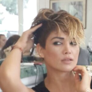 Didem Taslan Instagram - Geçmişten esinti😉🧿❤️ #didemtaslan #model #actress #timeless #tbt #smile #lifestyle #sometimes #memories #pictureoftheday #explorer #backtothefuture #goodvibes #hello #world #marrychristmas #happynewyear
