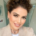 Didem Taslan Instagram - Mutlu Akşamlar👌🏻💯🙏🏻🌺🥰 #didemtaslan #model #actress #iyiakşamlar #goodevening #hello #everyone #smile #explore #photooftheday #liketime #amazing #selfie #lookoftheday #instadaily #fashionstyle #istanbul #turkey
