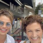 Didem Taslan Instagram – Kardeşimle @dr.sinemtaslan gelsin yakın bir #tbt #photooftheday #smile #sisters #lifestyle #times #alltogether #explore #amazing #sometimes #throwbackthursday #colorfull #daybyday #istanbul  #turkey