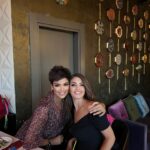 Didem Taslan Instagram – Alışmalı kendi yaramızı kendimiz sarmaya👌🏻💯❤️🧿❤️ @prensesimsi  #family #iyiakşamlar #happyhour #didemtaslan #actress #model #cousin #smile #june #summer #instagood #explore #amazing #lifestyle #lucky #justdoit #forever #allthebest #wishyouwerehere #istanbul #turkey