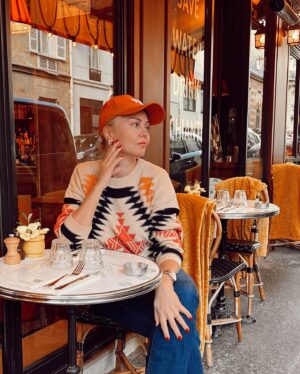 Didem Uzel Instagram - PARIS 💙🤍❤️ sen çok güzelsin ama sadece 3-4 günlük tatillerde buluşalım, yaşamak için benim tarzım değilsin 😁😁😁 #parisvibes #paris #FR #parisstyle #parislovers