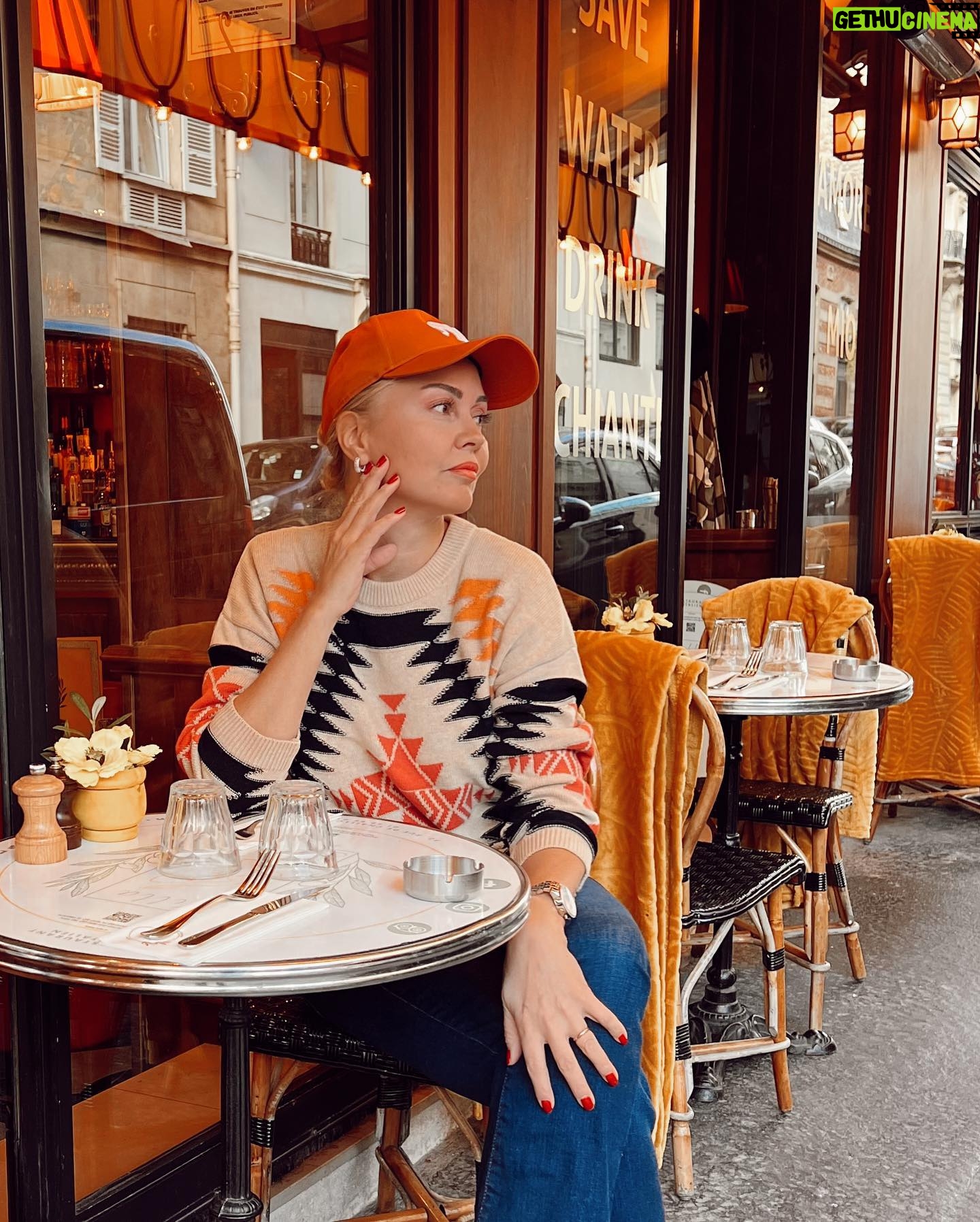 Didem Uzel - 7.8K Likes - PARIS 💙🤍❤️ sen çok güzelsin ama sadece 3-4 günlük tatillerde buluşalım, yaşamak için benim tarzım değilsin 😁😁😁 #parisvibes #paris #FR #parisstyle #parislovers