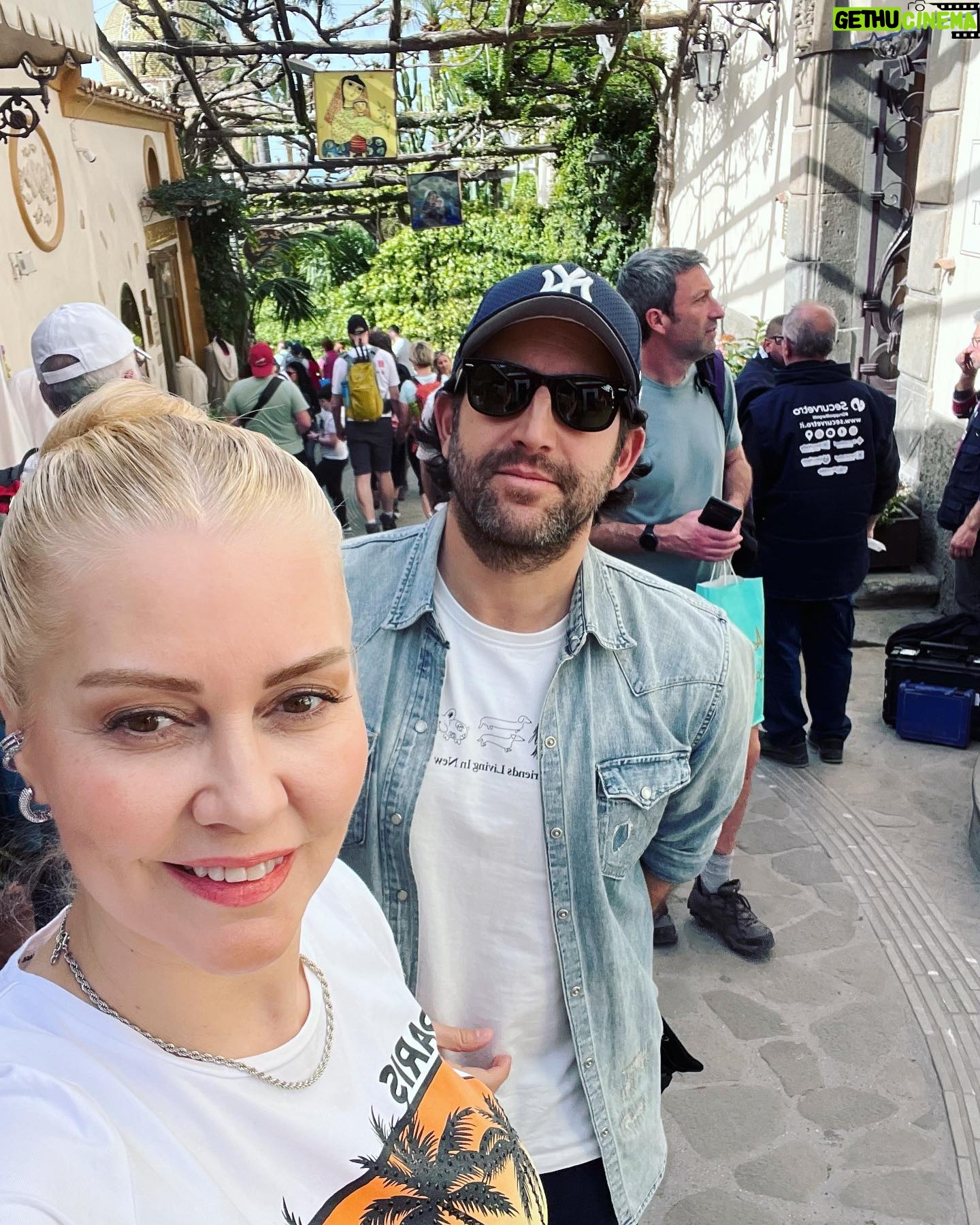 Didem Uzel - 8.5K Likes - Selim’i bir daha bu kadar gülerken göremezsiniz. O yüzden bi like isterim ❤️😁 @v.selimsari #sorrentoitaly #italy #napoli #possitanotoamalfi #possitano