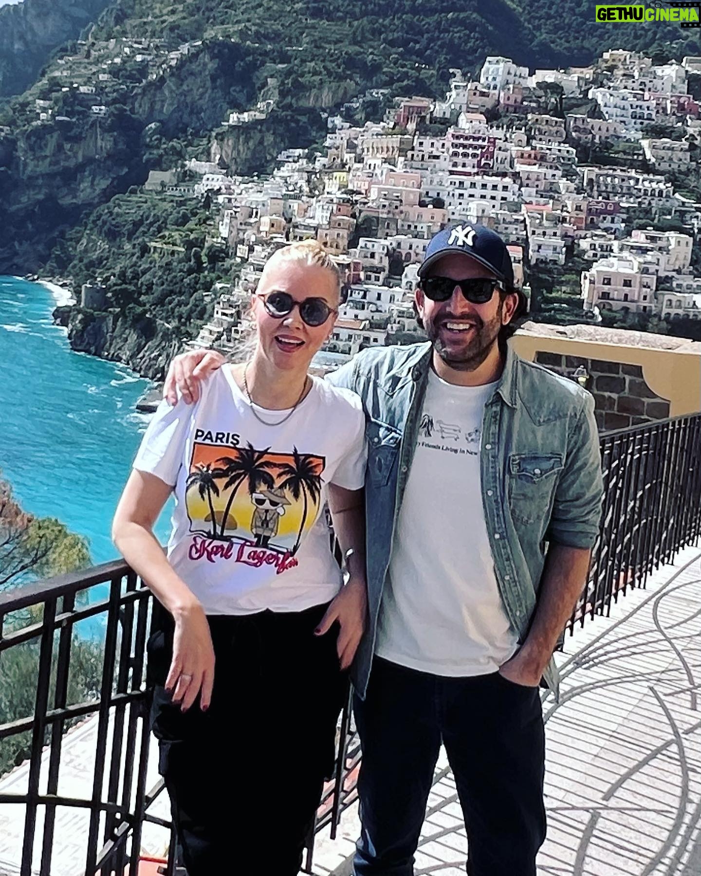 Didem Uzel - 8.5K Likes - Selim’i bir daha bu kadar gülerken göremezsiniz. O yüzden bi like isterim ❤️😁 @v.selimsari #sorrentoitaly #italy #napoli #possitanotoamalfi #possitano
