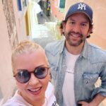 Didem Uzel Instagram - Gençler eğleniyordu ❤️☺️ @v.selimsari #positano #italy #amalficoast #positano🇮🇹